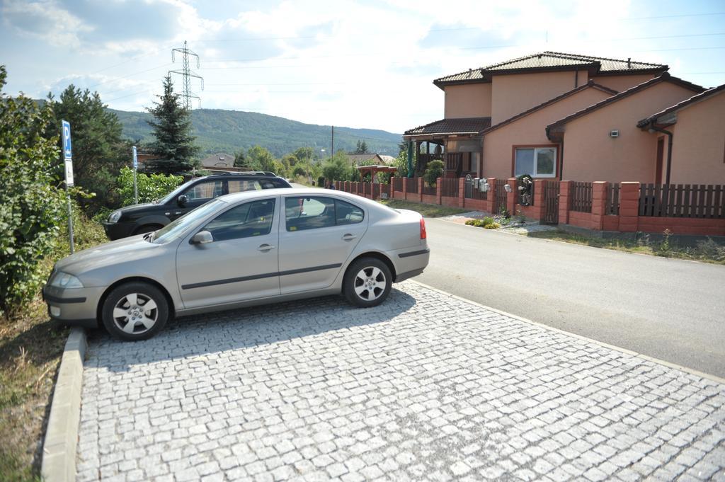 Penzion U Tulaka Dobřichovice Exterior foto